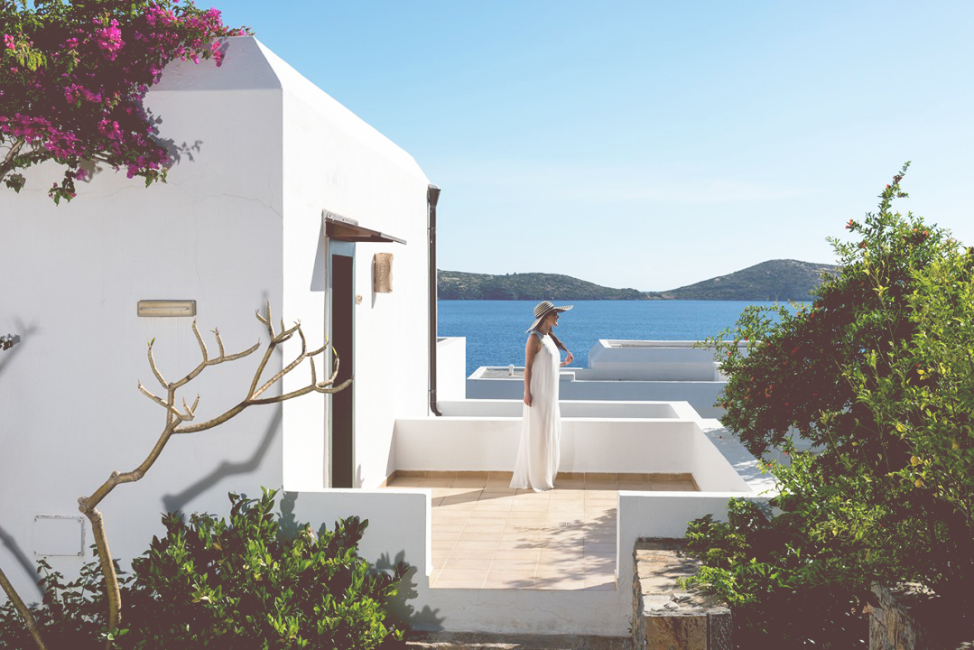 AQUILA ELOUNDA VILLAGE COUPLE